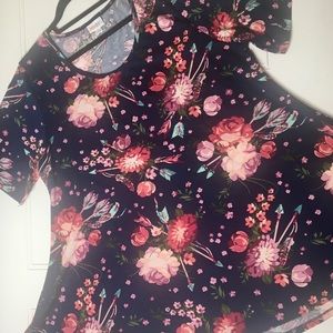 Lularoe Perfect tee